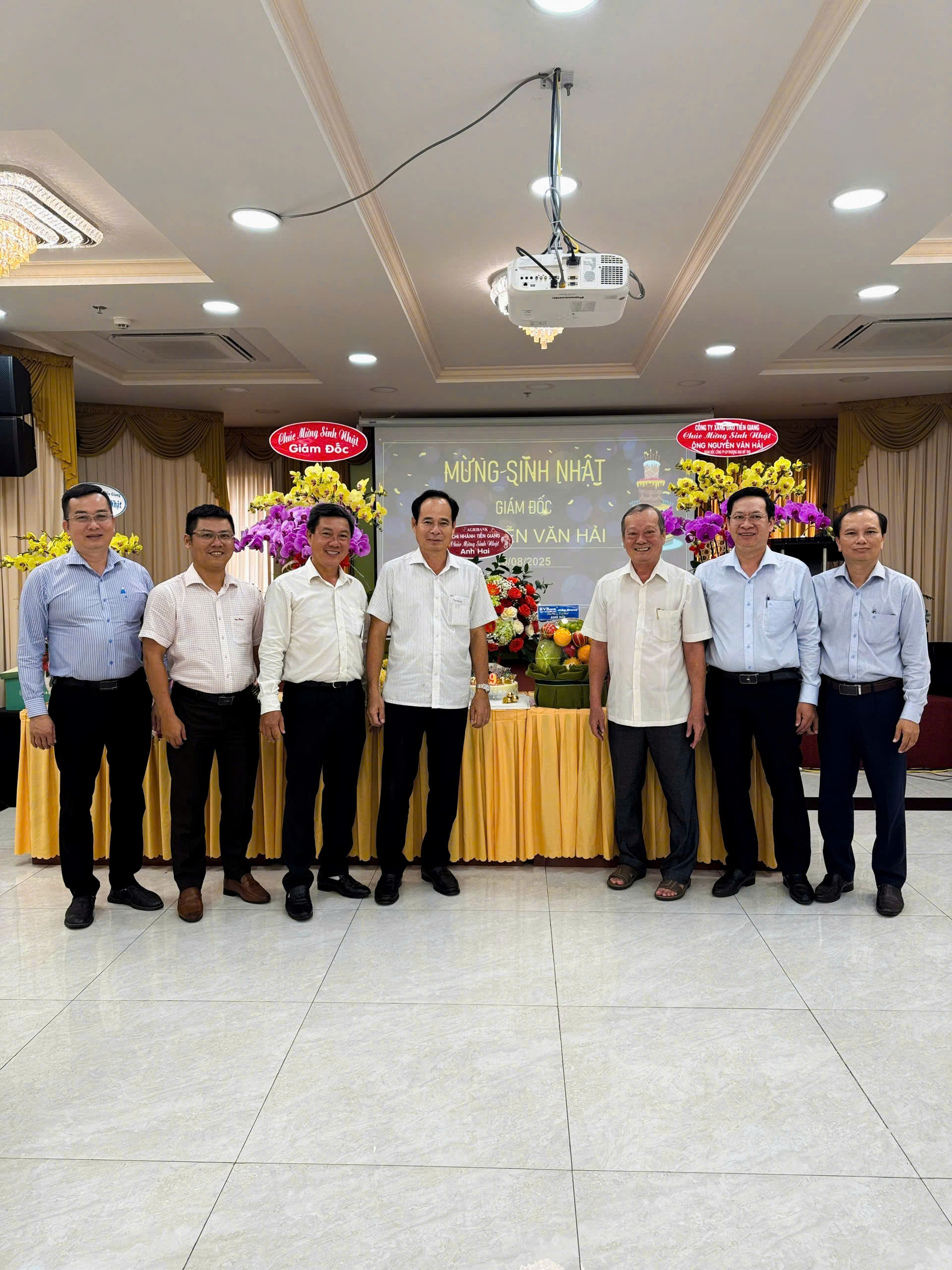 🎉 KHÁCH SẠN LẠC HỒNG KÍNH CHÚC MỪNG SINH NHẬT LẦN THỨ 69